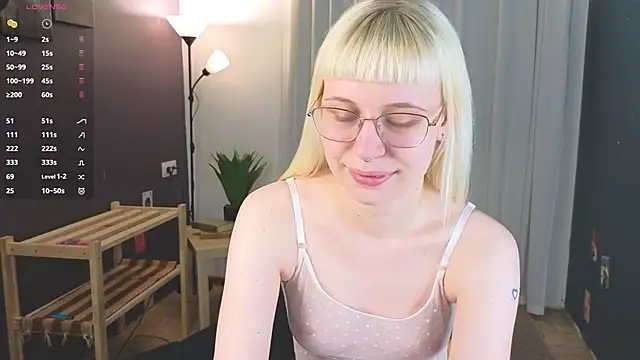 Snapshot of call_me_heaven chatting on May 2026 02:22:02 PM call me heaven online show from May 2026 02:22:02 PM