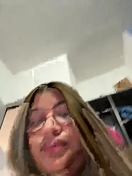 Snapshot of C1N09 chatting on May 2026 02:34:01 PM C1N09 online show from May 2026 02:34:01 PM