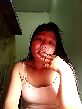 Snapshot of -Quyny- chatting on April 2026 12:36:02 PM -Quyny- online show from April 2026 12:36:02 PM