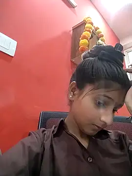 Snapshot of TANU01990 chatting on April 2026 04:05:02 AM TANU01990 online show from April 2026 04:05:02 AM