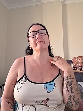 Snapshot of Flirty_Siennax chatting on July 2026 08:54:02 AM Flirty Siennax online show from July 2026 08:54:02 AM