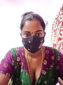 Snapshot of tamilratchasii chatting on June 2026 06:52:01 AM tamilratchasii online show from June 2026 06:52:01 AM