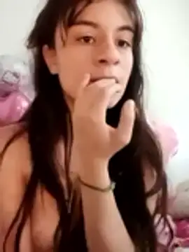 Snapshot of Jade_sexydoll chatting on April 2026 01:14:02 PM Jade sexydoll online show from April 2026 01:14:02 PM