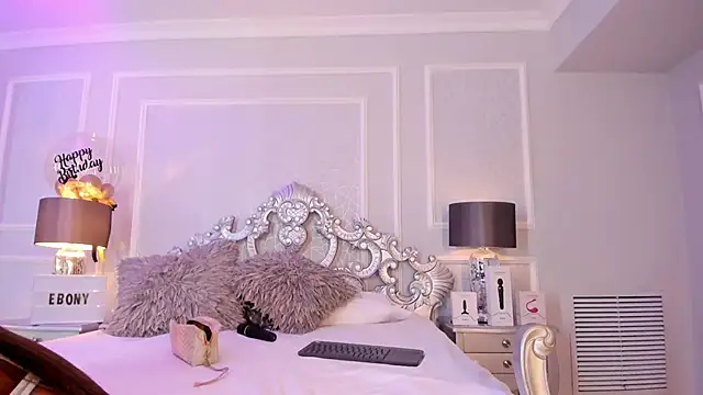 Snapshot of IrisJones_ chatting on April 2026 01:18:01 PM IrisJones online show from April 2026 01:18:01 PM