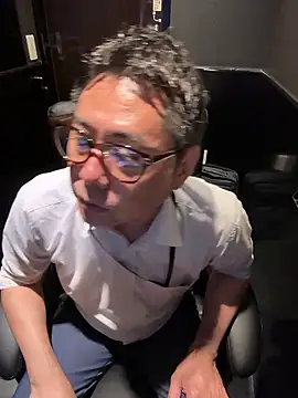 Snapshot of RYUICHI_1919 chatting on June 2026 10:30:02 AM RYUICHI 1919 online show from June 2026 10:30:02 AM