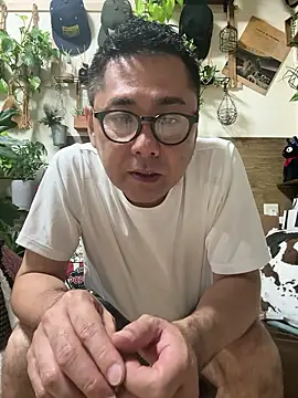 Snapshot of RYUICHI_1919 chatting on June 2026 11:11:02 AM RYUICHI 1919 online show from June 2026 11:11:02 AM