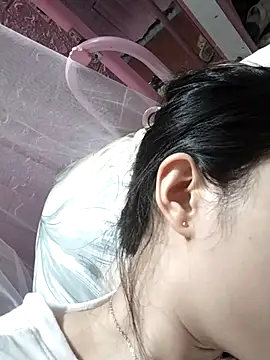 Saryloveparadise online show from May 2026 02:36:02 PM