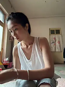 Snapshot of yuanpu0925 chatting on June 2026 11:18:01 PM yuanpu0925 online show from June 2026 11:18:01 PM