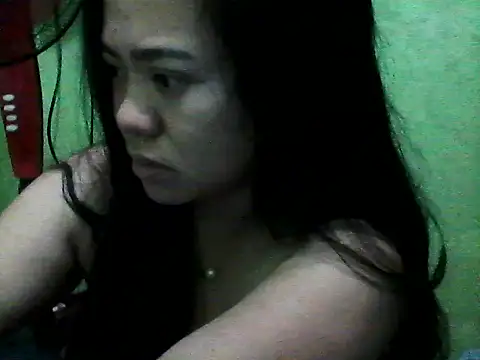 Snapshot of sweety_honey27 chatting on April 2026 06:17:01 PM sweety honey27 online show from April 2026 06:17:01 PM