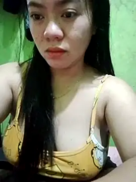 Snapshot of sweety_honey27 chatting on April 2026 06:57:01 PM sweety honey27 online show from April 2026 06:57:01 PM