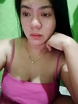 Snapshot of sweety_honey27 chatting on April 2026 06:25:02 PM sweety honey27 online show from April 2026 06:25:02 PM