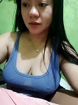 Snapshot of sweety_honey27 chatting on May 2026 05:19:01 PM sweety honey27 online show from May 2026 05:19:01 PM