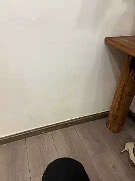 Snapshot of yingzi003 chatting on March 2026 04:18:01 PM yingzi003 online show from March 2026 04:18:01 PM