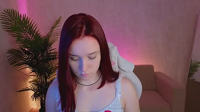 Snapshot of SweetieBlush chatting on May 2026 03:12:01 AM SweetieBlush online show from May 2026 03:12:01 AM