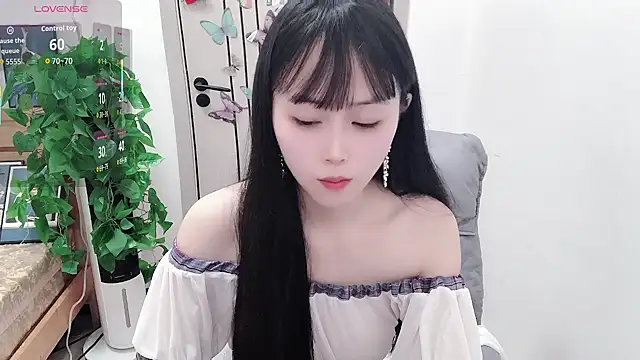 Snapshot of Dear-yuner chatting on May 2026 12:27:01 AM Dear-yuner online show from May 2026 12:27:01 AM