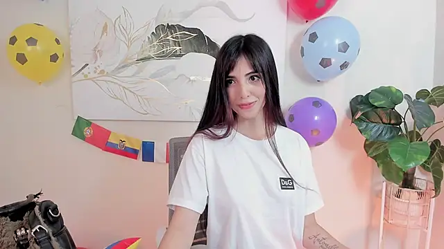 Snapshot of crystal_arlette_ chatting on June 2026 02:32:01 PM crystal arlette online show from June 2026 02:32:01 PM
