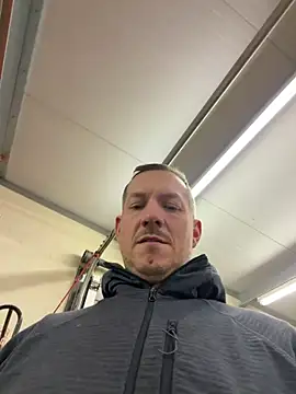 Snapshot of Fazza76 chatting on March 2026 07:36:02 PM Fazza76 online show from March 2026 07:36:02 PM