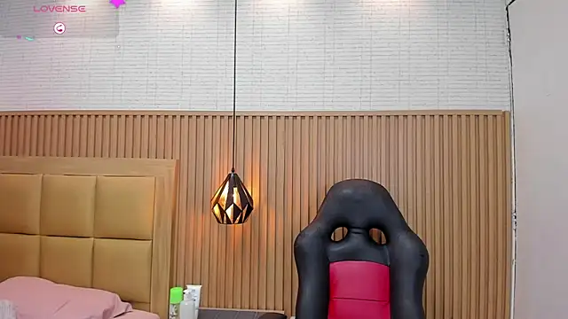 NIKYRIOS online show from April 2026 01:04:01 PM
