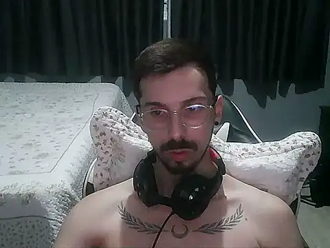 Snapshot of magrinhosafe1 chatting on June 2026 07:05:01 PM magrinhosafe1 online show from June 2026 07:05:01 PM