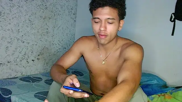 Snapshot of tonydesire_ chatting on June 2026 07:30:01 PM tonydesire online show from June 2026 07:30:01 PM