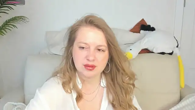 CleoXotie online show from June 2026 01:25:02 AM