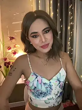 Snapshot of _Flirtyprincess_ chatting on May 2026 06:40:02 AM Flirtyprincess online show from May 2026 06:40:02 AM