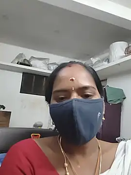 Snapshot of Tamil_Sangeetha chatting on June 2026 11:29:02 PM Tamil Sangeetha online show from June 2026 11:29:02 PM