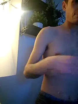 Snapshot of GlidingCerement chatting on March 2026 10:10:01 PM GlidingCerement online show from March 2026 10:10:01 PM