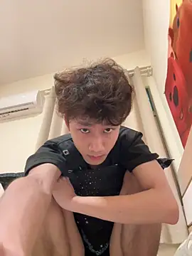 Snapshot of sexyboy-3525 chatting on April 2026 07:45:01 AM sexyboy-3525 online show from April 2026 07:45:01 AM