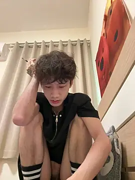 Snapshot of sexyboy-3525 chatting on May 2026 04:18:01 AM sexyboy-3525 online show from May 2026 04:18:01 AM