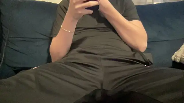 Snapshot of NaughtysecretsDE chatting on March 2026 03:35:02 PM NaughtysecretsDE online show from March 2026 03:35:02 PM