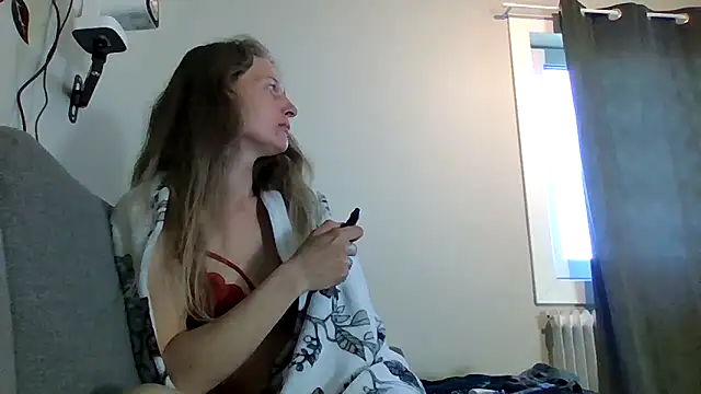 BlondeXtar online show from April 2026 05:54:02 AM