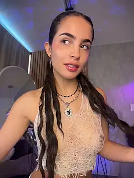 Snapshot of EmmaVonn chatting on April 2026 07:37:01 PM EmmaVonn online show from April 2026 07:37:01 PM