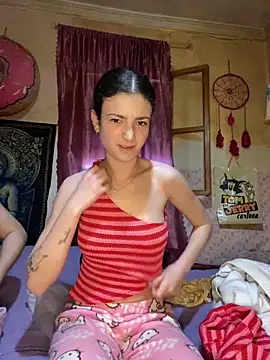 Snapshot of fogosaaa00 chatting on April 2026 03:50:02 PM fogosaaa00 online show from April 2026 03:50:02 PM
