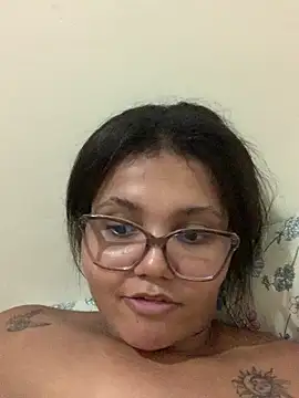 Snapshot of viviboraaaa chatting on April 2026 12:46:02 AM viviboraaaa online show from April 2026 12:46:02 AM