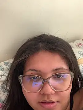 Snapshot of viviboraaaa chatting on April 2026 03:58:01 PM viviboraaaa online show from April 2026 03:58:01 PM