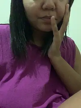 viviboraaaa online show from June 2026 09:35:02 PM