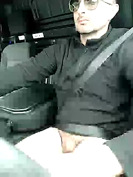 Snapshot of zzrkx chatting on April 2026 10:38:01 AM zzrkx online show from April 2026 10:38:01 AM