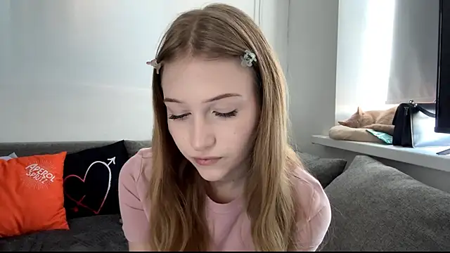 KatrineDrea online show from April 2026 01:16:02 PM
