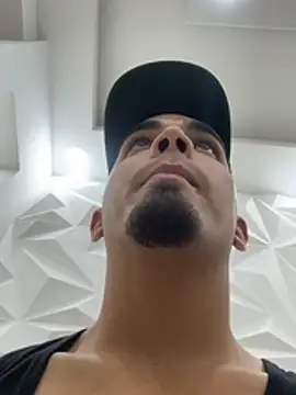 Snapshot of Josehjr chatting on March 2026 01:17:02 AM Josehjr online show from March 2026 01:17:02 AM