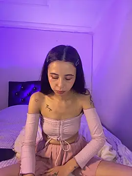 Snapshot of its_Lia_1 chatting on April 2026 05:30:01 PM its Lia 1 online show from April 2026 05:30:01 PM