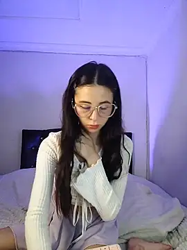 Snapshot of its_Lia_1 chatting on May 2026 03:28:02 PM its Lia 1 online show from May 2026 03:28:02 PM