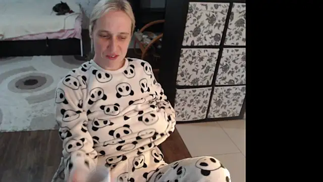 Snapshot of Sweet_hot_shrmp chatting on May 2026 03:22:02 AM Sweet hot shrmp online show from May 2026 03:22:02 AM