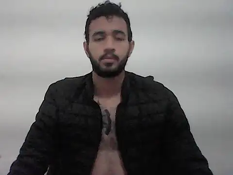 Snapshot of NoxxVx chatting on June 2026 01:52:01 AM NoxxVx online show from June 2026 01:52:01 AM