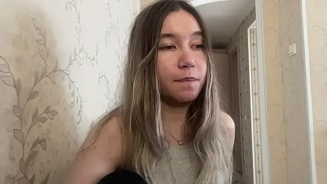 Snapshot of IreneOrbison chatting on April 2026 10:42:01 AM IreneOrbison online show from April 2026 10:42:01 AM