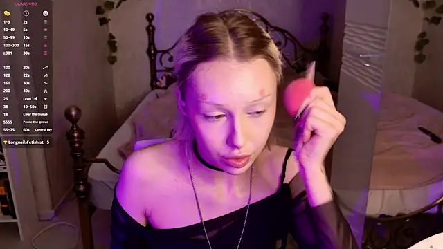 Snapshot of ghost_girly chatting on May 2026 03:40:02 PM ghost girly online show from May 2026 03:40:02 PM