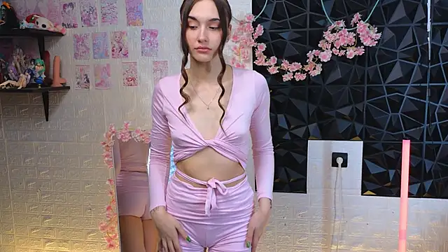 belle cute online show from April 2026 03:09:02 AM