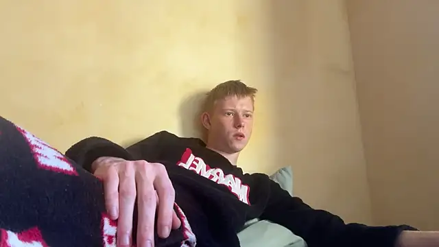 Snapshot of dreamy_devi1 chatting on April 2026 01:12:01 PM dreamy devi1 online show from April 2026 01:12:01 PM