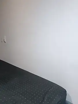 Snapshot of aleenavarro chatting on April 2026 08:04:01 AM aleenavarro online show from April 2026 08:04:01 AM