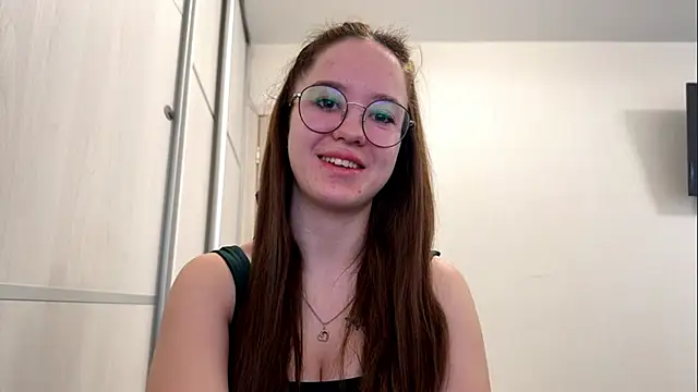 AriaGrand online show from April 2026 07:06:02 AM